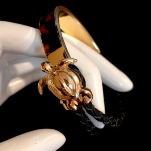 Turtle bracelet